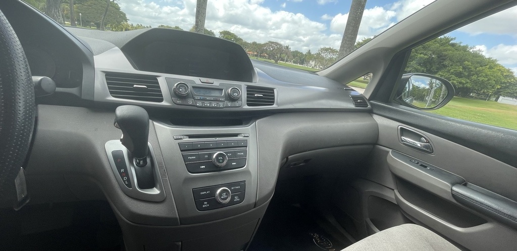 Honda Odyssey 2014 3